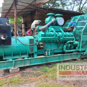 Alternative view of Cummins 1100 KVA DIESEL GENERATOR